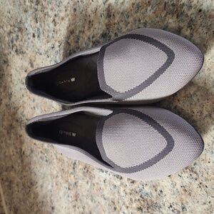 BIRDIES BLACKBIRD WASHABLE KNIT LOAFERS SIZE 8 Flat Pointed Toe